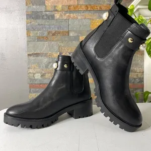 Karl Lagerfeld Paris Womens Pola Black Chelsea Boots 7.5 Med Y2K Gothic Clunky