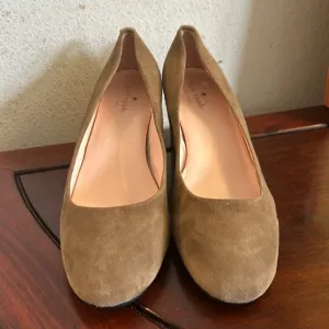 Kate Spade Suede Shoes Size 8.5