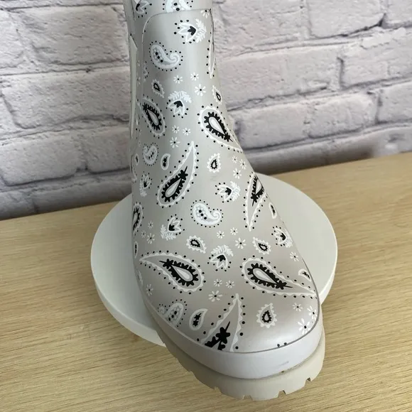 Keds Bandana Print Rain Boots size 7