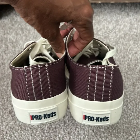 KEDS PRO SNEAKERS SHOES SIZE 7.5 MENS BRAND NEW