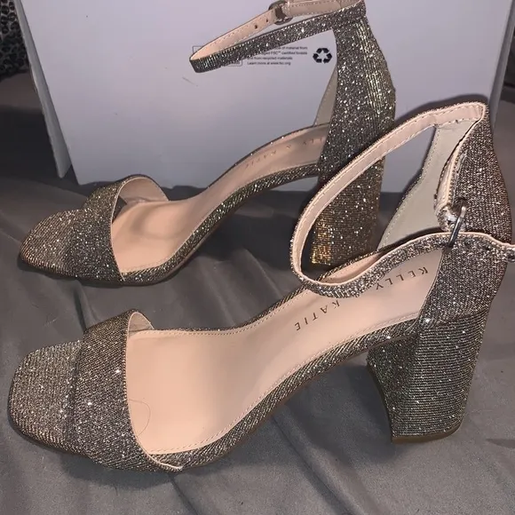 Kelly and Katie open toe heel. Size 9