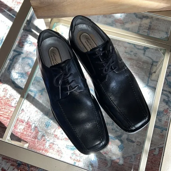 Kenneth Cole New York Black Leather Dress Shoes- Size 9