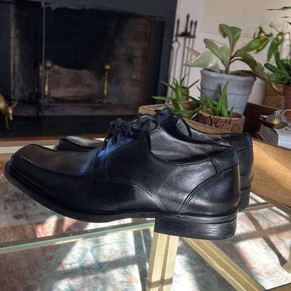 Kenneth Cole New York Black Leather Dress Shoes- Size 9