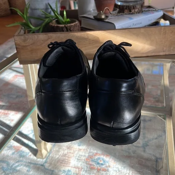 Kenneth Cole New York Black Leather Dress Shoes- Size 9
