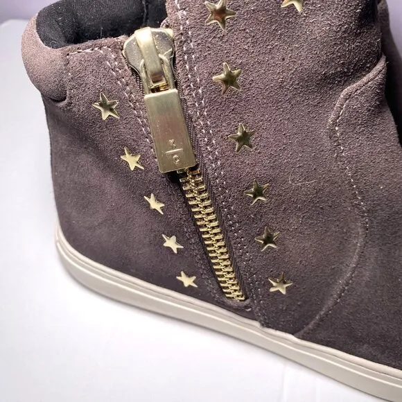 Kenneth Cole Suede Star Embellished Ankle Sneakers Side Zippers Casual Comfort