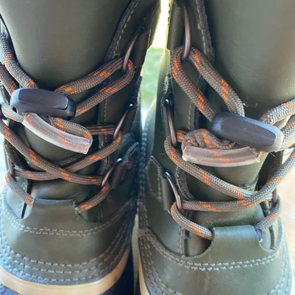Kids Sorel winter boots size 3