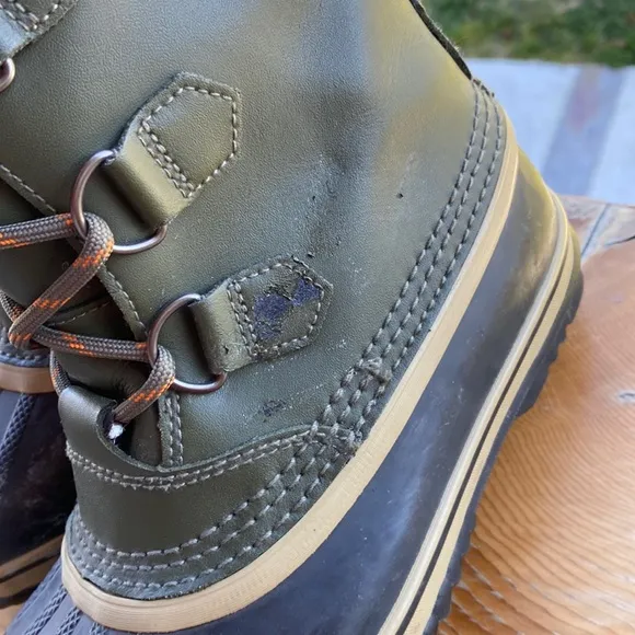 Kids Sorel winter boots size 3