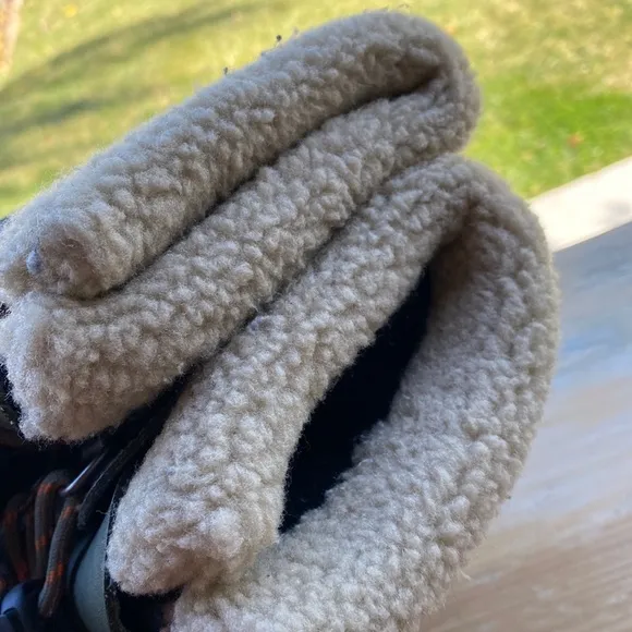 Kids Sorel winter boots size 3