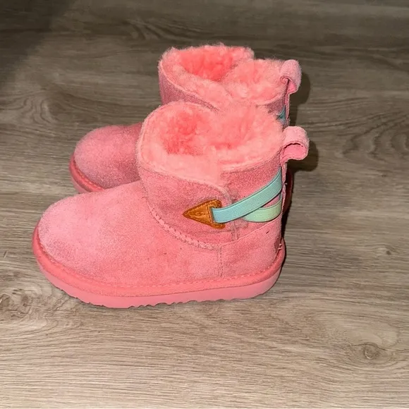 Kid's UGG Boots Pink Mini Short Uggs with cute Pastel Rainbow Watercolor Straps