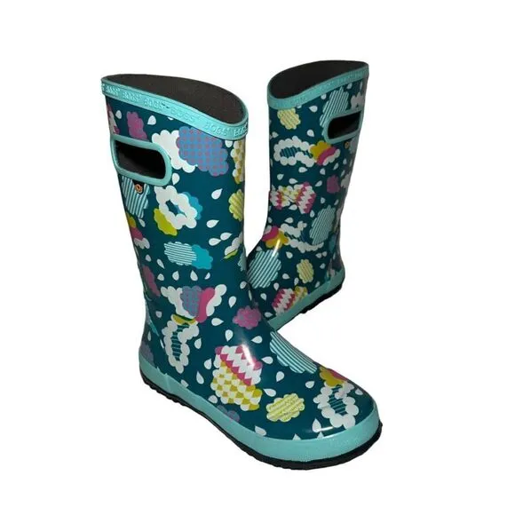 Kids youth winter boots Bogs size 5 blue floral