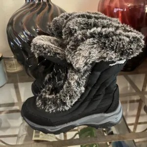 Kids Black Winter Boots size 13-NorthFace