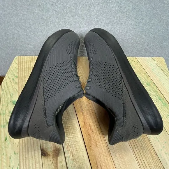 Kizik Lima Shoes Mens 12 Womens 13.5 Hands Free Slip On Graphite Gray Sneakers