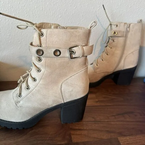 Koi Footwear Suede Beige Combat Boots Heeled Zip Up Buckles Size 6
