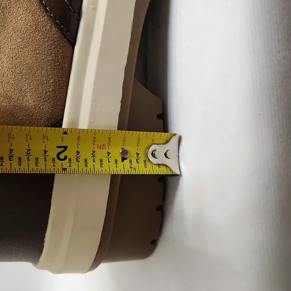 Koolaburra by UGG Tan Brown Leather Lace-up Winter boots (w size 9)