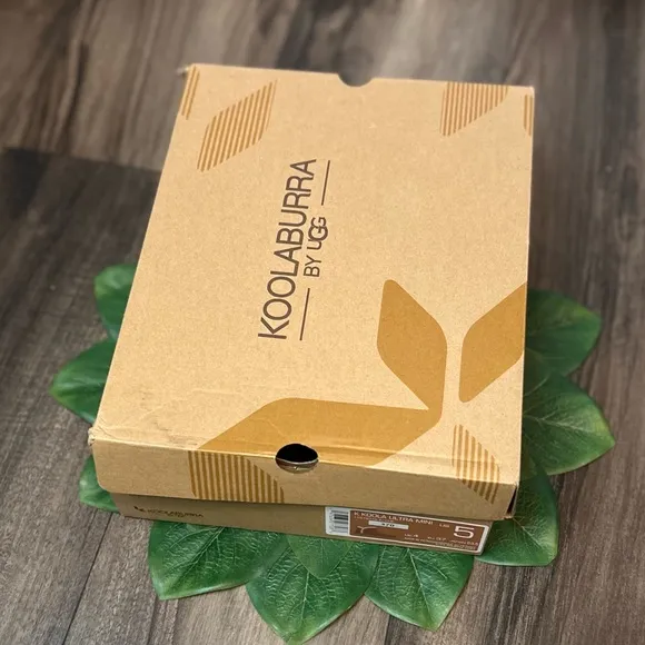KOOLABURRA By UGG Ultra Mini Winter Boots NWT and Box