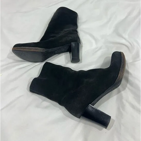 La Canadienne black suede zipped calf length boots size 6.5 M