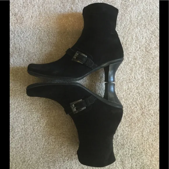 La Canadienne Waterproof Winter Suede Boots Black Heeled Size 8