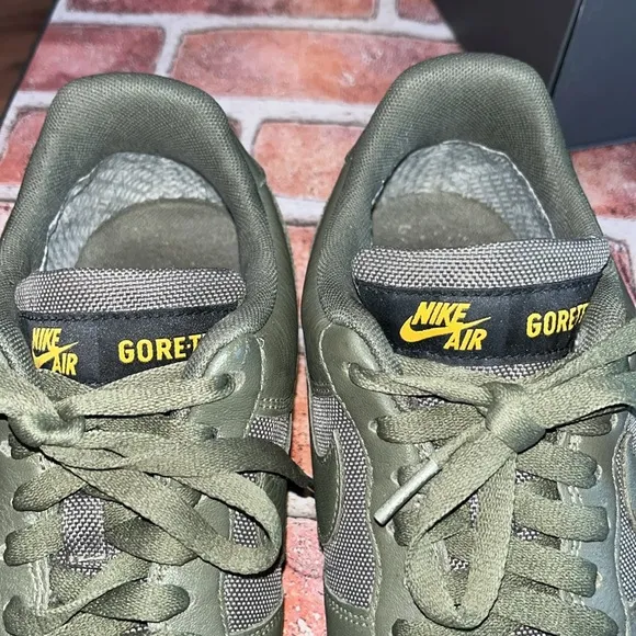 LAST CHANCE Nike Air Force 1 Low Gore-Tex Sneakers shoes men’s sz 10