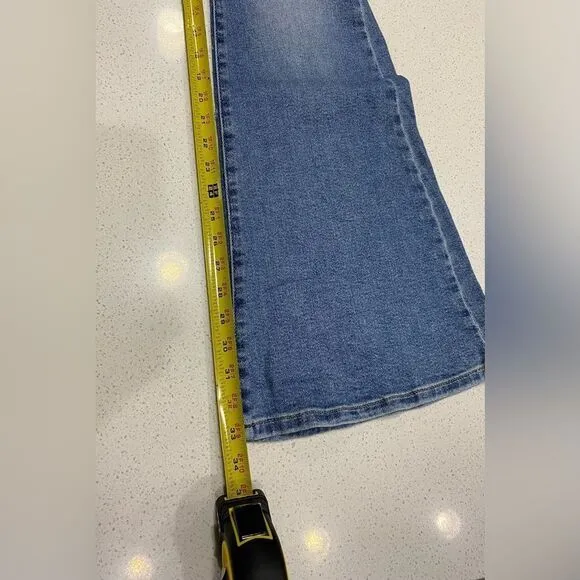 Lee Vintage Modern High Rise Flare Jeans 28x33 NWT Stretch Distressed Denim