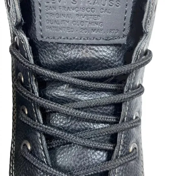 Levi's Mens Dean SH Vegan Leather Lace Up Moc Toe Rugged Casual Boot S147