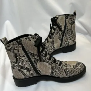 Linea Paolo Snake Skin Lace Up Combat Moto Boots- Size 9.5 m  NWOB