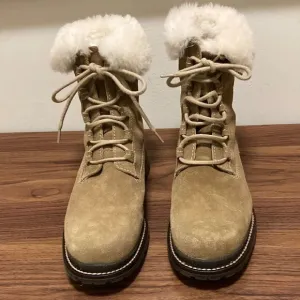 LLBean NWOT Tan Lace Up Nordic Winter Boot with Fleece Lining &amp; Roll Down Cuff.