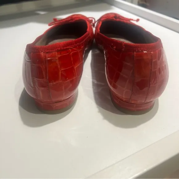 Lodi Red Leather Crocodile Pattern Ballet Flats SZ 38 Made in Spain