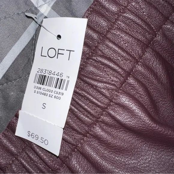 Loft NWT Sz Small Pull On Faux Leather Skirt. Beautiful  Burgundy Color  Ret $70