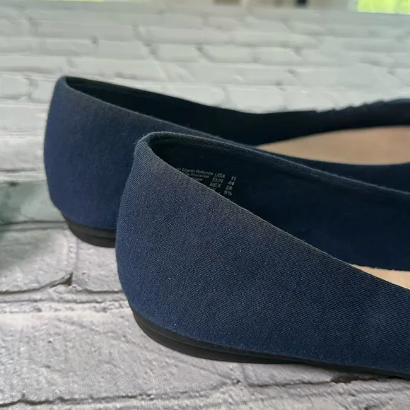 Lot of 2 size 11 American Eagle Women's Bree Pleated Ballet Flat Shoes Blu Black