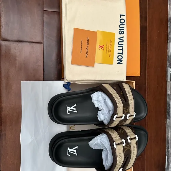 Louis Vuitton Black and Brown Sandals Sleek Modern Design