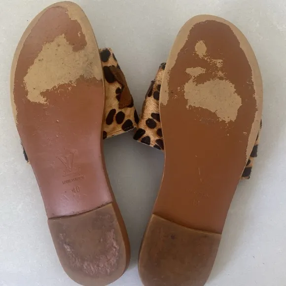 Louis Vuitton Brown and Black Sandals with Plush Straps
