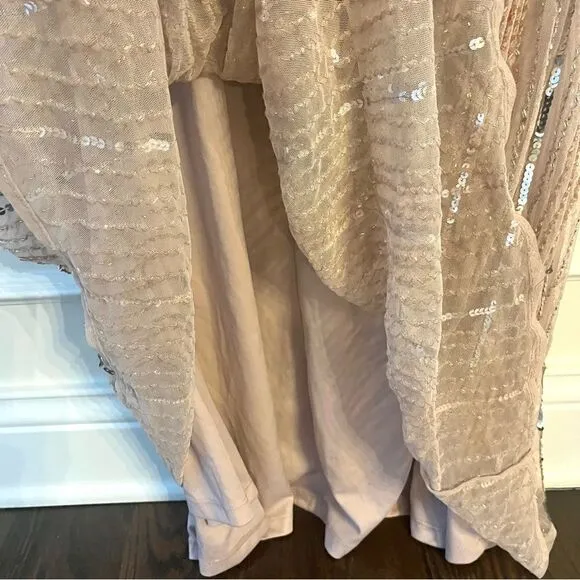 Mac Duggal SEQUINED V NECK CAPE SLEEVE COLUMN GOWN Size 16 In Vintage Rose NWT