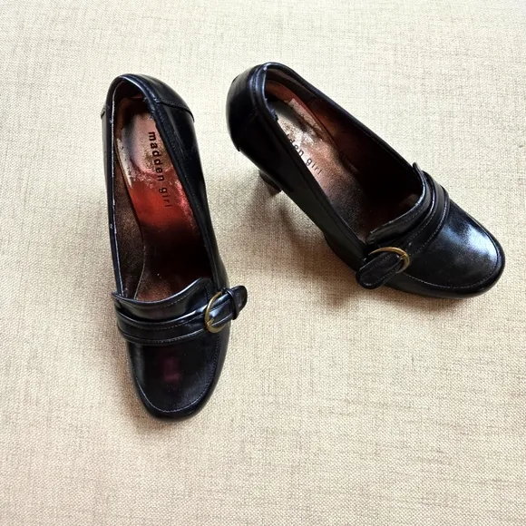Madden Girl 4&quot; Heeled Black Leather Shoes, Decorative Buckle, Size 10
