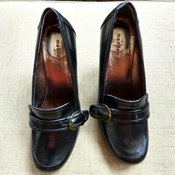 Madden Girl 4&quot; Heeled Black Leather Shoes, Decorative Buckle, Size 10