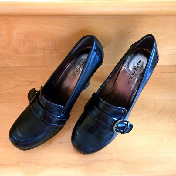 Madden Girl 4&quot; Heeled Black Leather Shoes, Decorative Buckle, Size 10