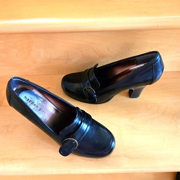 Madden Girl 4&quot; Heeled Black Leather Shoes, Decorative Buckle, Size 10