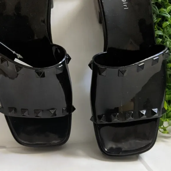 Madden Girl Black Rubber Jelly Sandals Shoes Block Heel Size 8.5