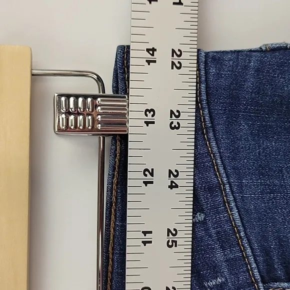 Madewell Jeans 9&quot; High Rise Button Fly Frayed Cuffs Size 27T
