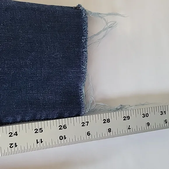 Madewell Jeans 9&quot; High Rise Button Fly Frayed Cuffs Size 27T