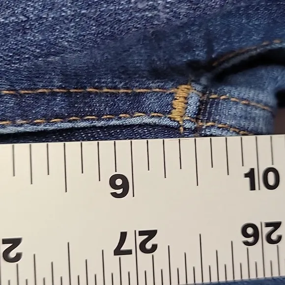 Madewell Jeans 9&quot; High Rise Button Fly Frayed Cuffs Size 27T