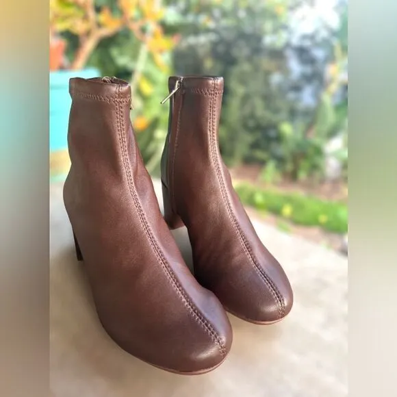 Madewell The Carolyn Boot GLOVE BOOTS IN STRETCH LEATHER SOFT MAHOGANY Size 5