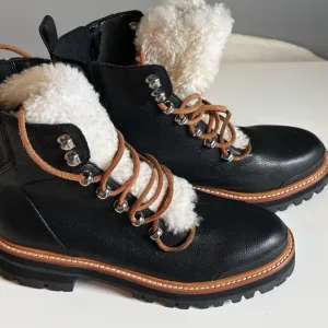 MARC FISHER LTD - SIZE: 8.5- Izzie Shearling Leather Lug Sole Winter Boots -NEW!
