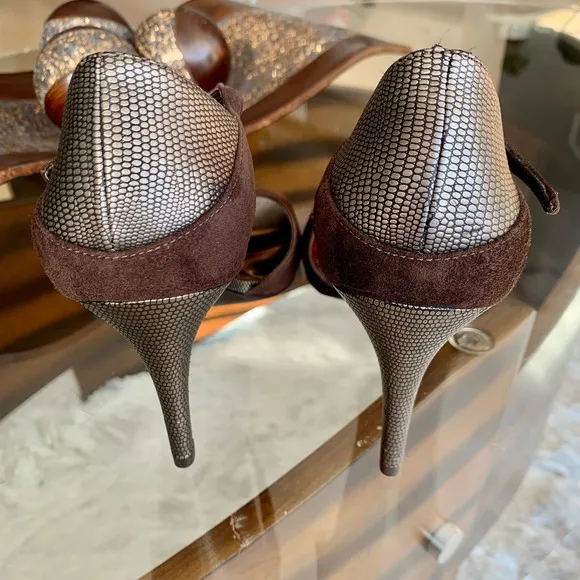 Marc Fisher Suede And Metallic Leather Trim T-Strap Heeled Shoes Size 8.5