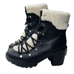 Marc Fisher Women’s Size 7.5 Black leather Hiking Boots Sheep fur