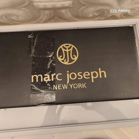 Marc Joseph &quot;Manhasset&quot; Leather loafers. NIB. Size 10.5 women's.
