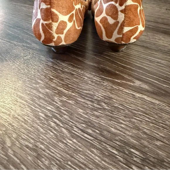 Martinez Valero Giraffe Print Shoes