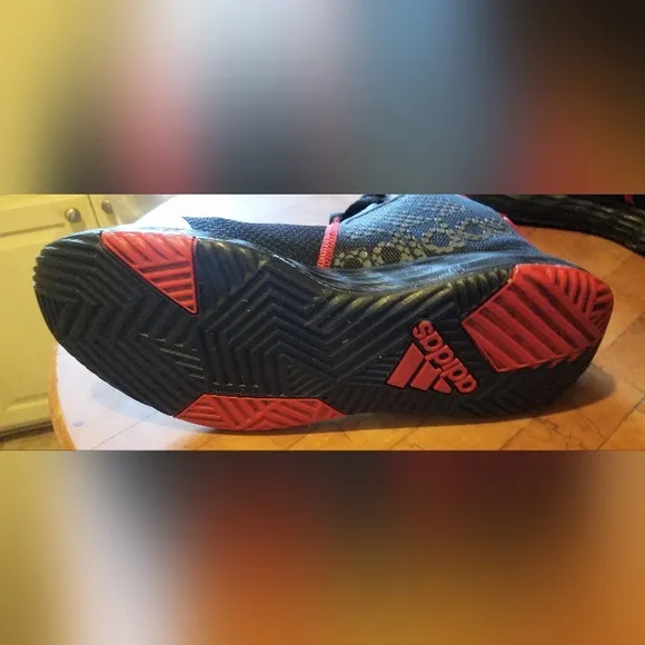 Men's Adidas Ownthegame basketball black red sneakers shoes size 12