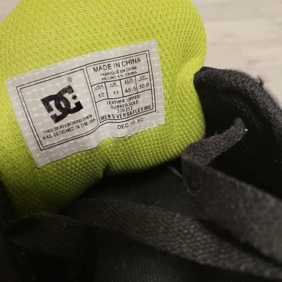 Men's DC Shoes Versa Flex 2 Black Green Monster Energy Skateboard Sneakers Sz 12