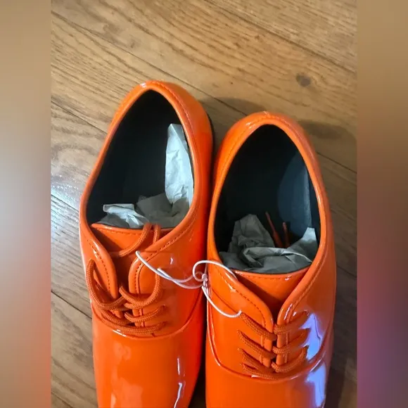 Men’s Dress Formal Oxford Tuxedo Shoe ORANGE UT colors. NWT.