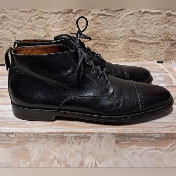 Men's Ferragamo Leather Dress Shoes Size 9